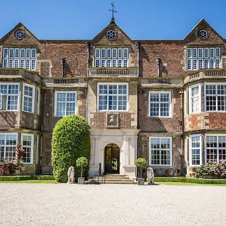 Goldsborough Hall Отель 5*