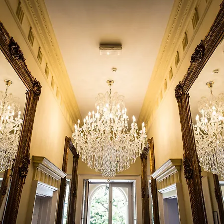 Отель Goldsborough Hall