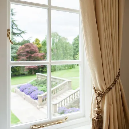 Goldsborough Hall Отель