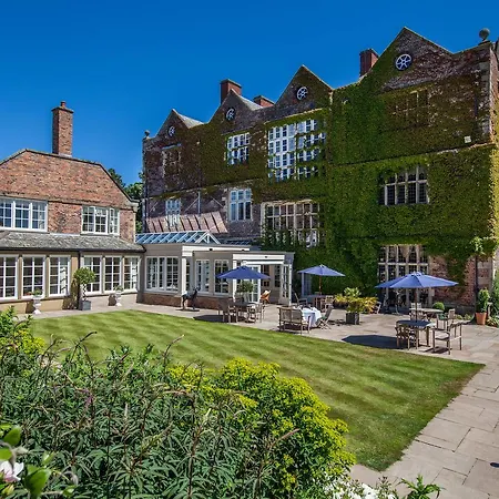 Goldsborough Hall Отель