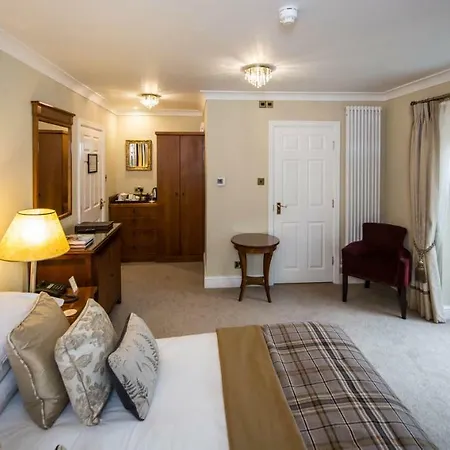 Отель Goldsborough Hall 5*