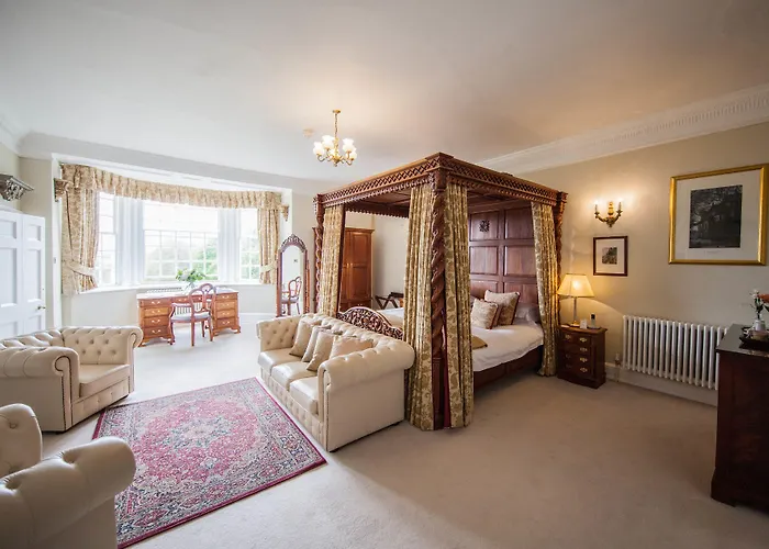 戈尔兹伯勒豪尔酒店 5* 纳尔斯伯勒