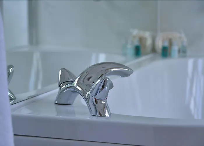 戈尔兹伯勒豪尔酒店 5* 纳尔斯伯勒