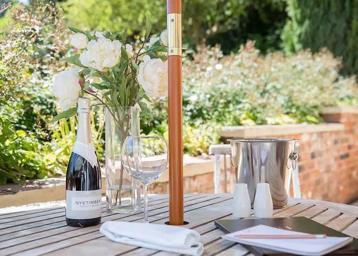 戈尔兹伯勒豪尔酒店 5* 纳尔斯伯勒