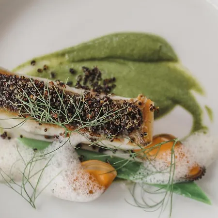 فندق Goldsborough Hall 5*