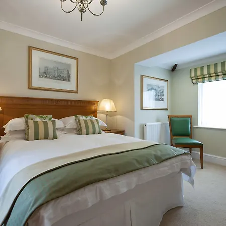 Goldsborough Hall מלון