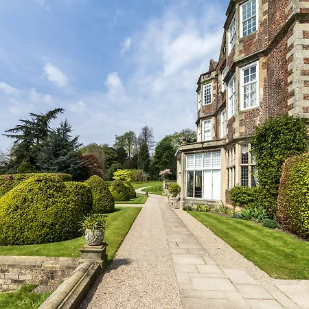 Goldsborough Hall Hotel 5*