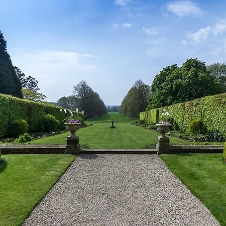 Goldsborough Hall 5* ناريسبورو