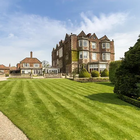 Goldsborough Hall 5* ناريسبورو