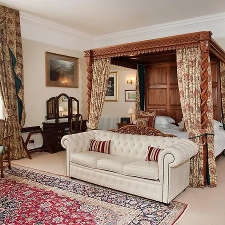 Goldsborough Hall 5*