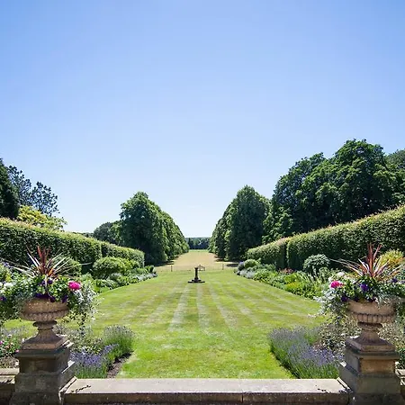 Goldsborough Hall 5*
