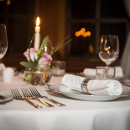 Goldsborough Hall 5*